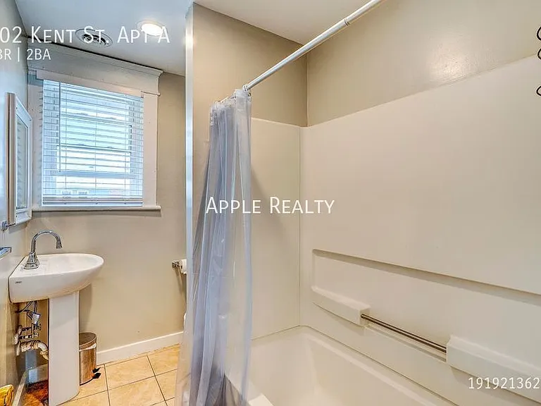802 Kent St #A — Photo 23