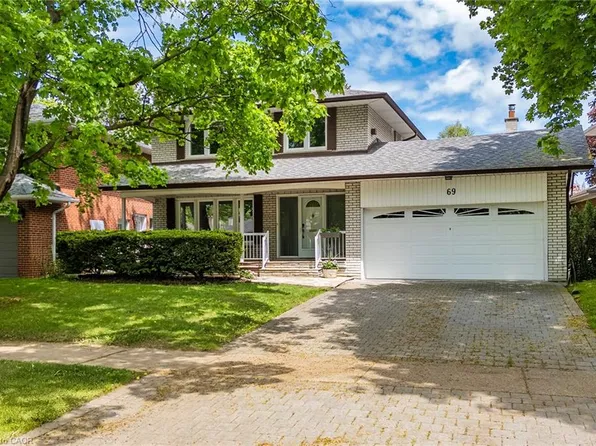 69 Pettit Dr, Toronto, ON M9R 2W6