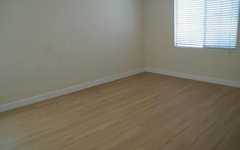 7216 Ophelia Ct — Photo 5