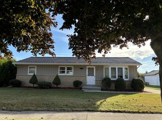 2345 S 23rd St, Manitowoc, WI 54220