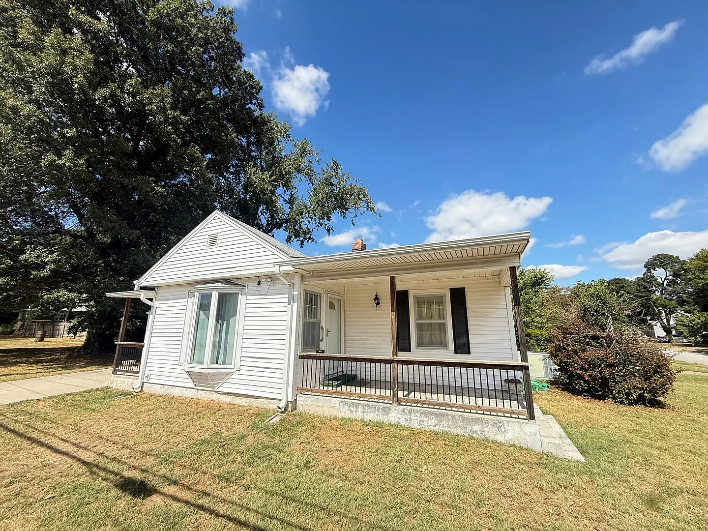 2 Bed 1 Bath Springfield, MO — Photo 2