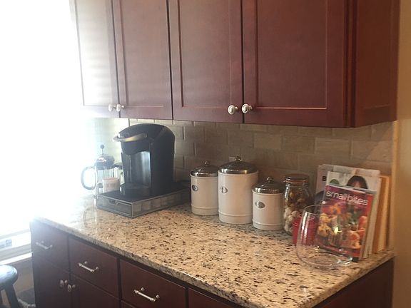 4th image of 3417 Golden Ave