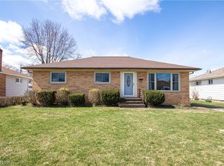 7304 Oakwood Rd, Parma, OH 44130