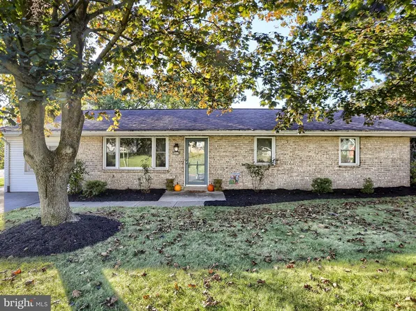 5117 Earl Dr, Harrisburg, PA 17112