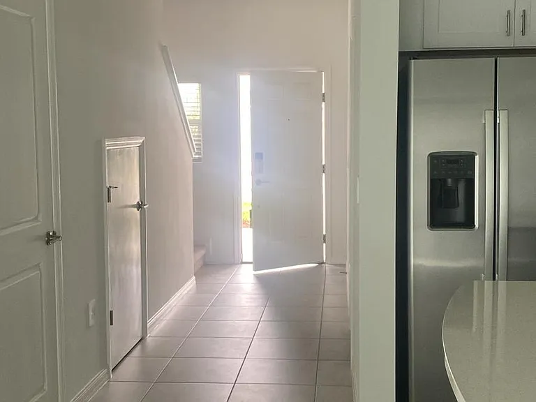 3606 Mayfair Pl — Photo 2