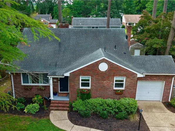 4133 Duncannon Ln, Virginia Beach, VA 23452