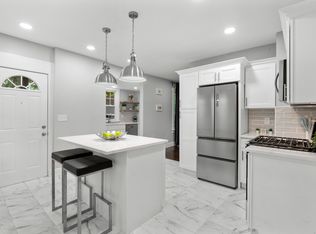 5 Brookdale Ave, Bloomfield, CT 06002