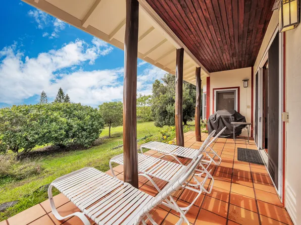 94-1769 Amepela Rd, Naalehu, HI 96772