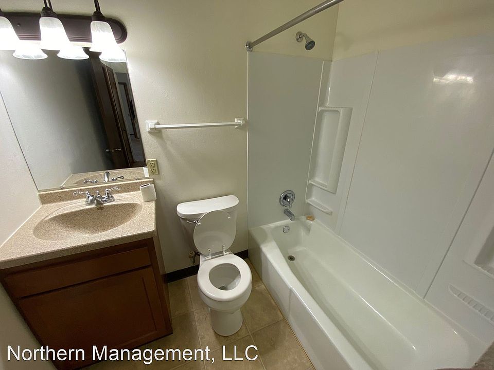 1st image of 86 N Park Ave #5016715