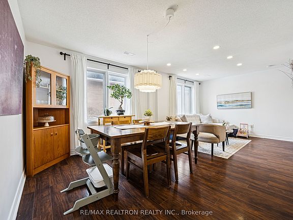 2nd image of 75 Weldrick Rd E #906