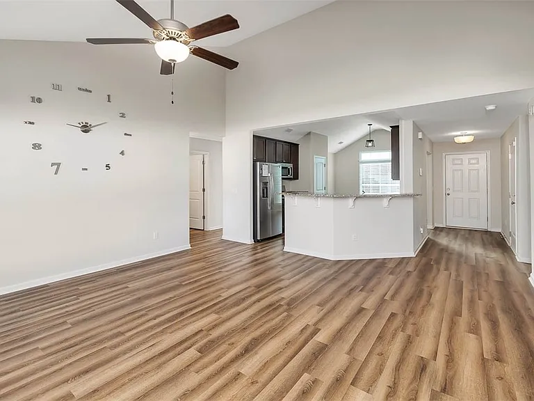 124 Heatherly Way — Photo 17