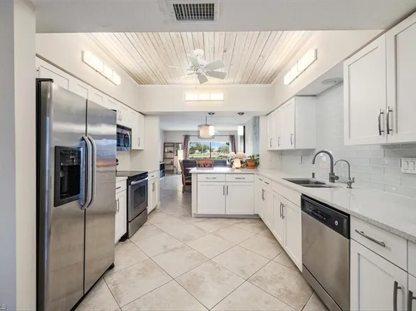 6025 Chardonnay LN #103, NAPLES, FL 34119