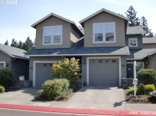 8561 SE Bristol Park Dr, Happy Valley, OR 97086