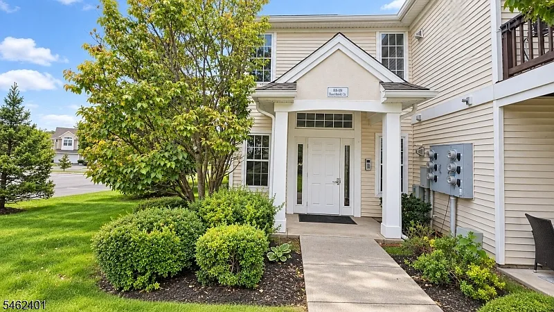 2 bed, 2.0 bath, $2,500 — Photo 1