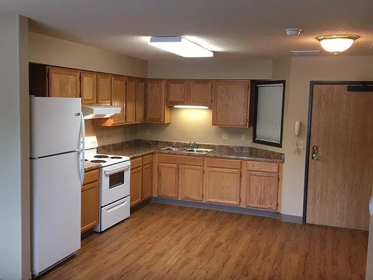 741 Streeter Dr #741 — Photo 4
