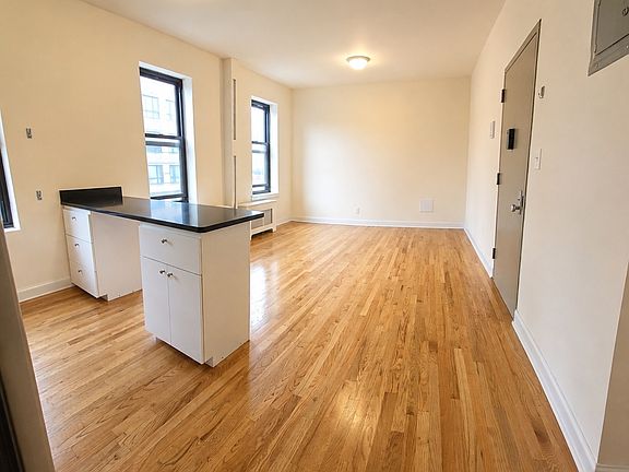 4th image of 132-09 Maple Ave #41A