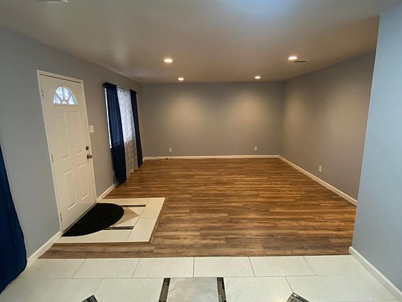 5th image of 2408 Peppertree Ct APT 1