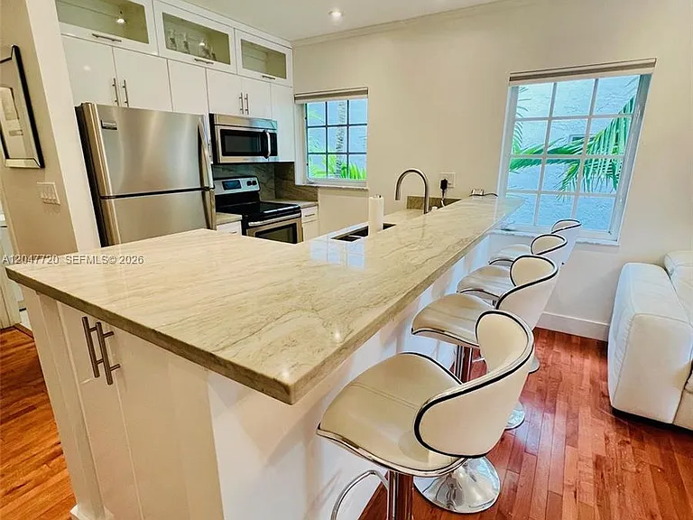 600 Euclid Ave #5B — Photo 6