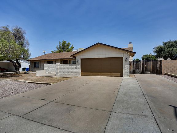 3rd image of 5002 W Windrose Dr