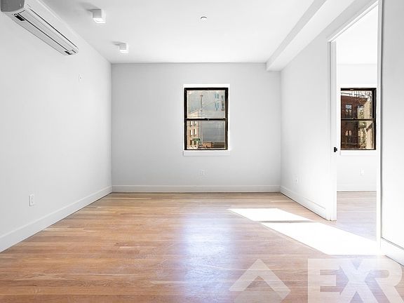 2nd image of 287 Powers St #2LR