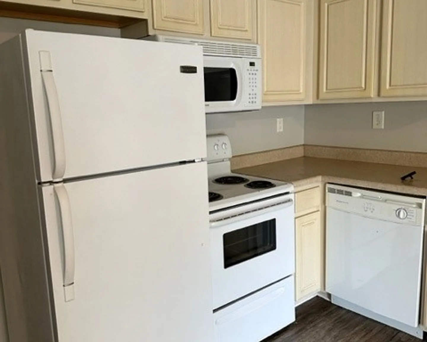 Charming 1-bedroom, 1-bath — Photo 4
