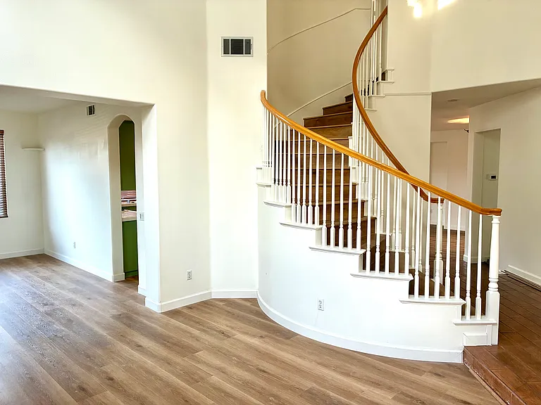 15881 Tanberry Dr — Photo 7