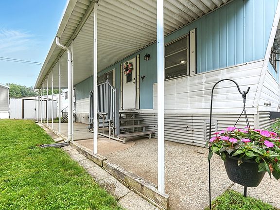 2nd image of 404 Southwick Rd #32