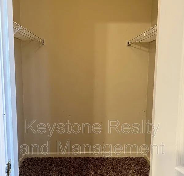 3289 N Senseney Cir — Photo 9