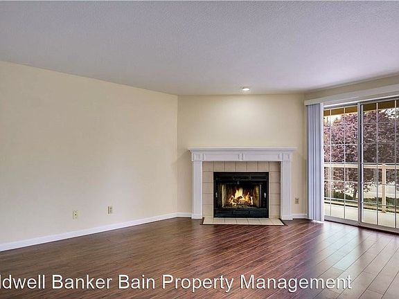 3rd image of 16419 Spruce Way APT F2