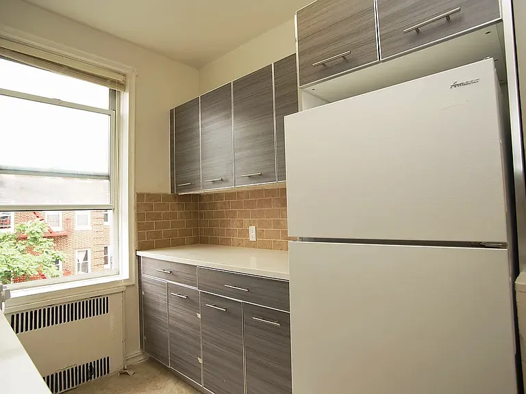 8223 Bay Pkwy #B-1 — Photo 3