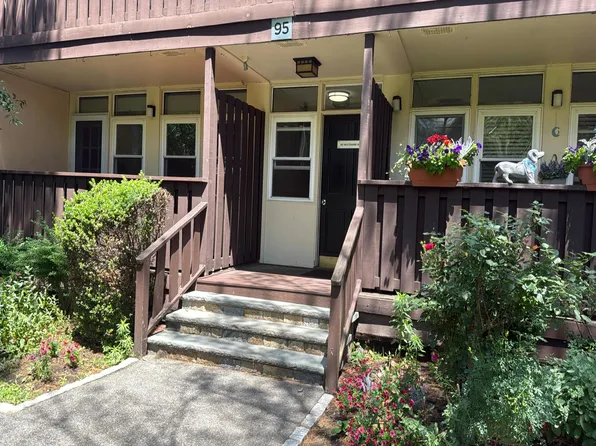95 Wiltshire Rd #C12, Scarsdale, NY 10583