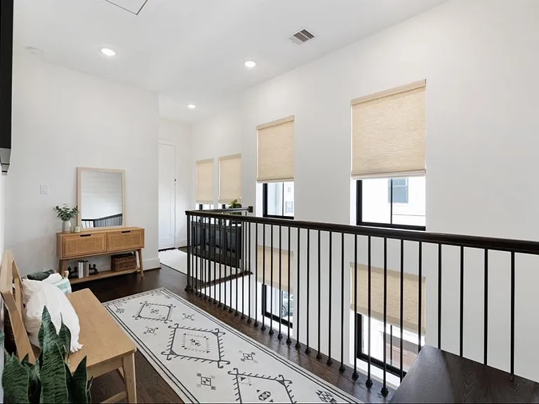 5326 Chandler St — Photo 23