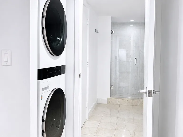 1800 N Bayshore Dr #1502 — Photo 21