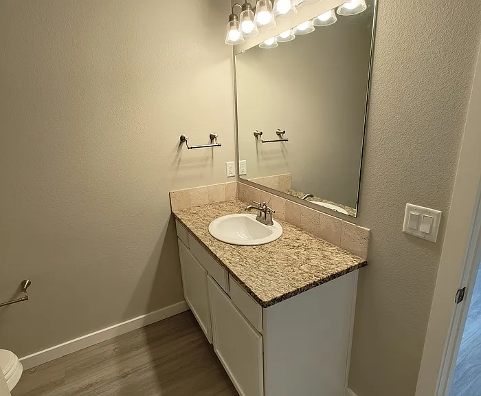 2703 Ranch Ave — Photo 26