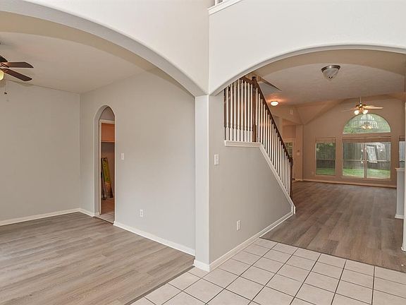 4th image of 13934 Stableridge Ct
