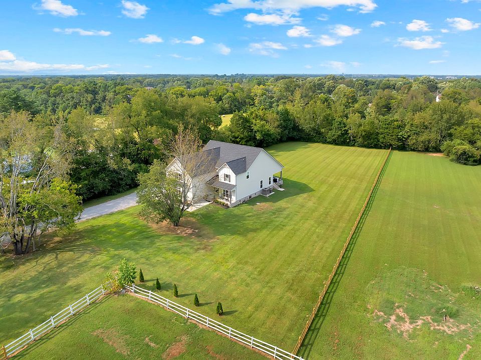 1st image of 194 Volunteer Rd