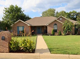 1701 Robinwood St, Paragould, AR 72450