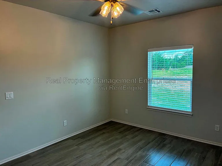 343751 E 870th Rd — Photo 20