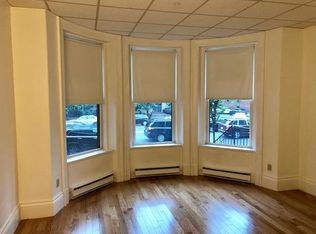 850 Beacon St #1, Boston, MA 02215