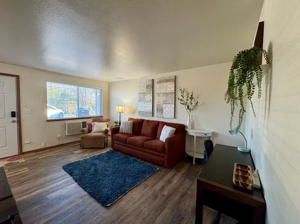 116 E Dewberry Ave #1, Omak, WA 98841