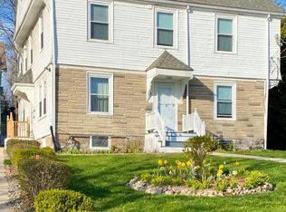 7 Oakland St, Roxbury, MA 02119