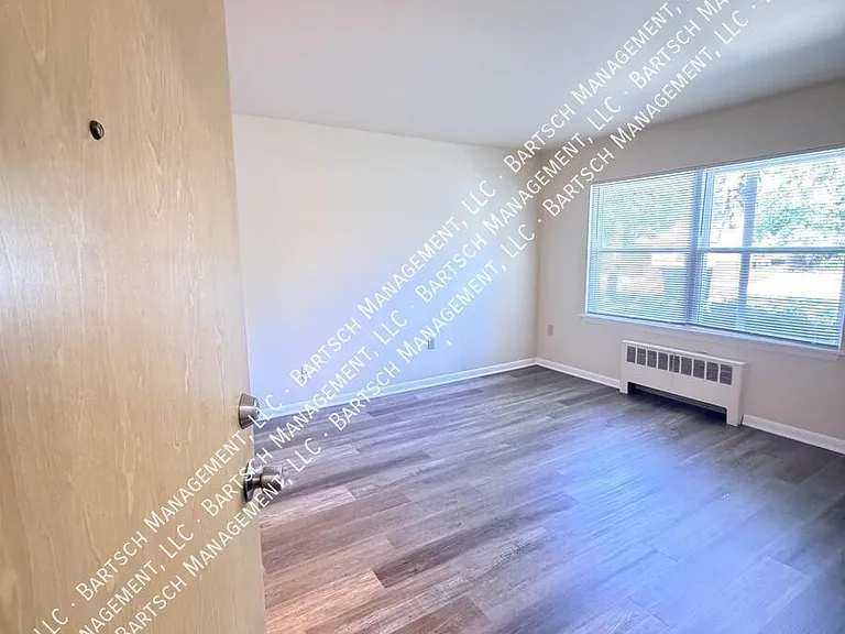 3250 S 49th St #3 — Photo 2