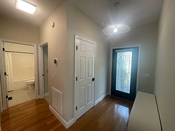 Entry way