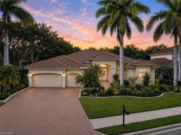 19500 La Serena DR, ESTERO, FL 33967