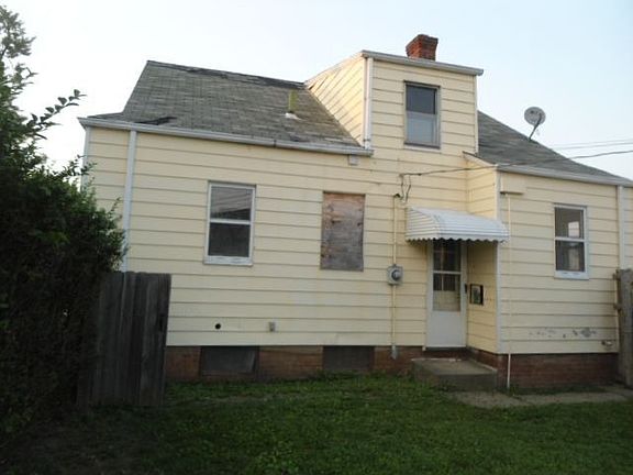 5th image of 7403 Woodhaven Ave