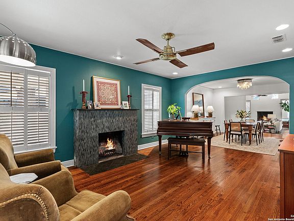 4th image of 227 Halcyon Pl