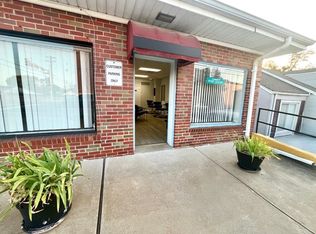 300 Hoffmeister Ave #304, Saint Louis, MO 63125