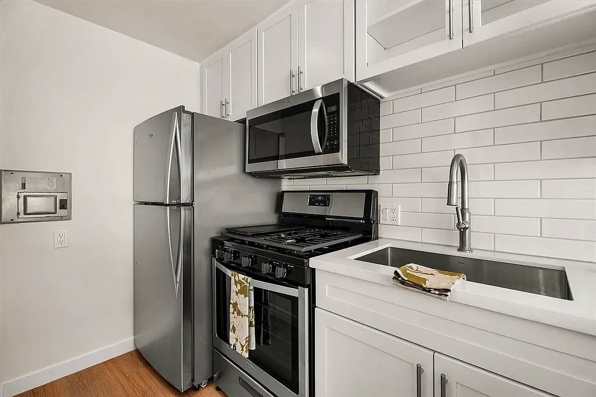 1 bed, 750 sqft, $4,600 — Photo 4