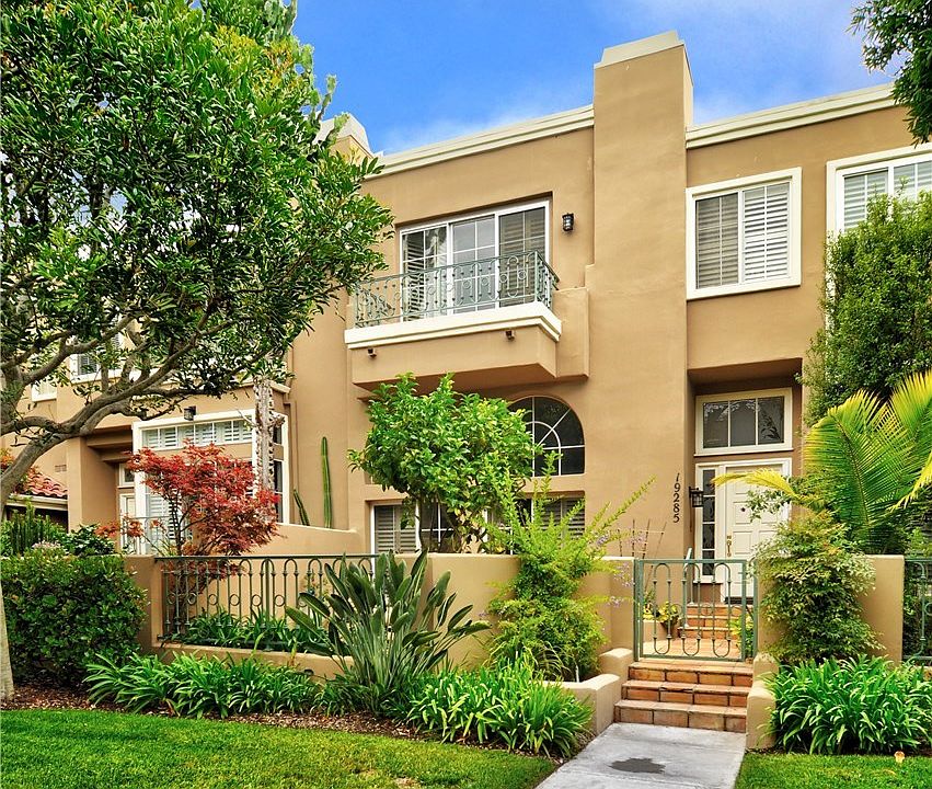 1st image of 19285 Torreypines Cir