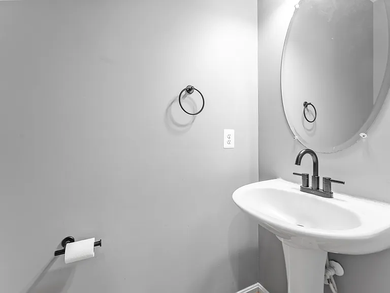 17231 Library Blvd — Photo 9